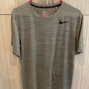 Nike Dri-Fit Gray size L